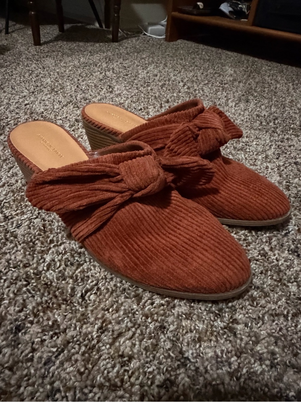American Eagle Corduroy Bow Mule Heels Rust Brown Slip On Shoes Womens 9